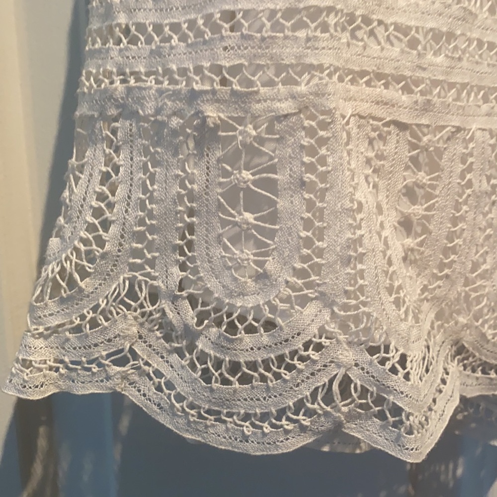 White thread skirt - Picture 2 of 4
